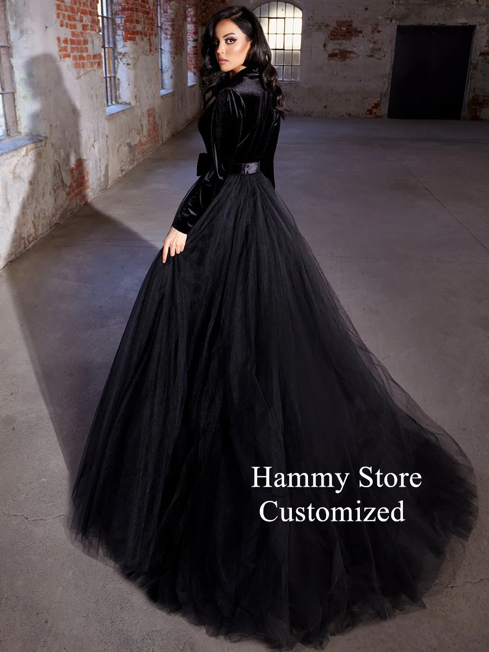 Black Wedding Dress for Woman Bride Customized Gothic Bridal Gown Deep V Neck Long Sleeves Velour Tulle Arabian Bride Dresses