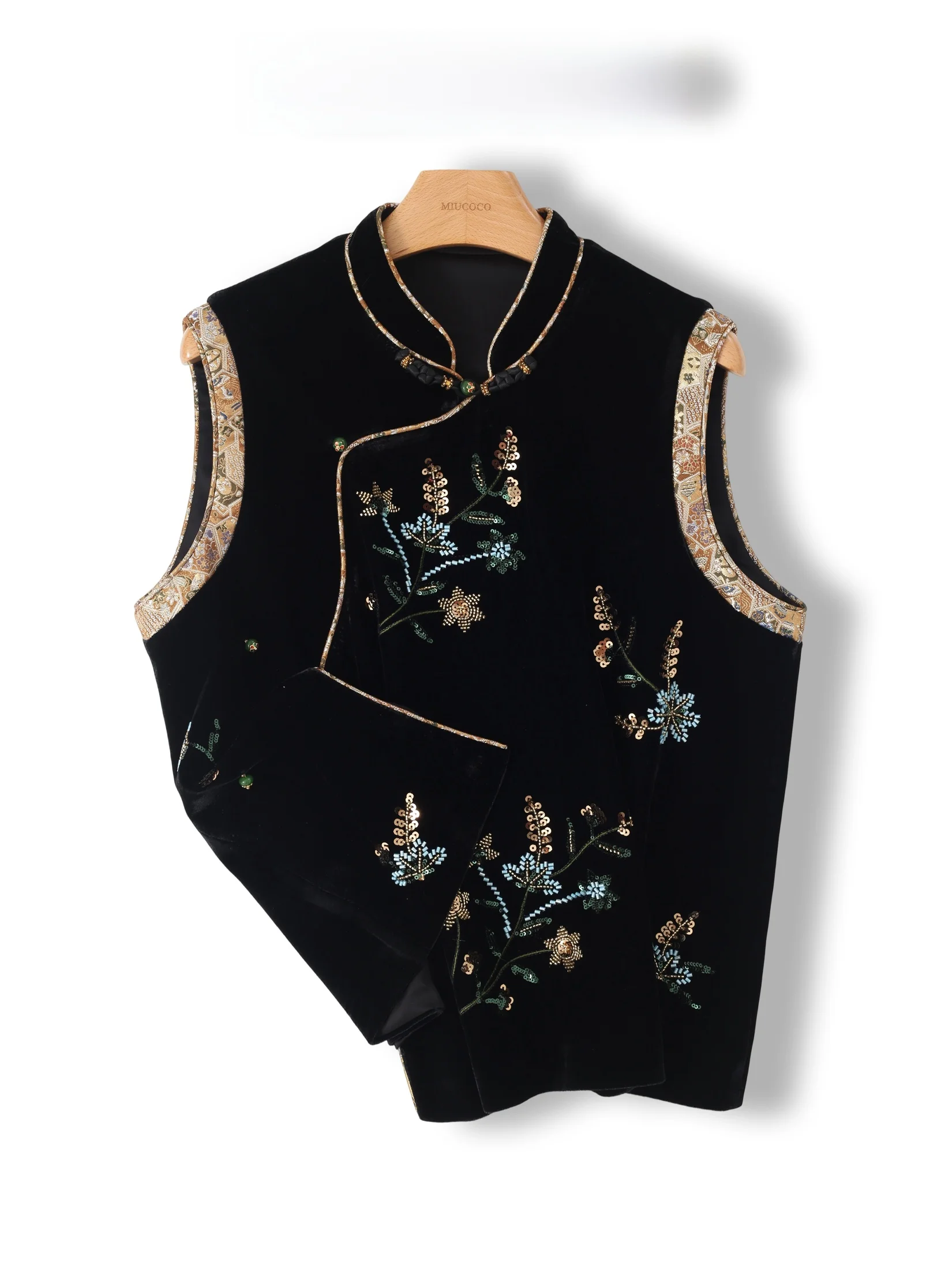 

New Chinese Style National Trend Sequin Embroidery Velvet Women's Jacket Easy to Wear Fashionable Stand Collar Regular Length