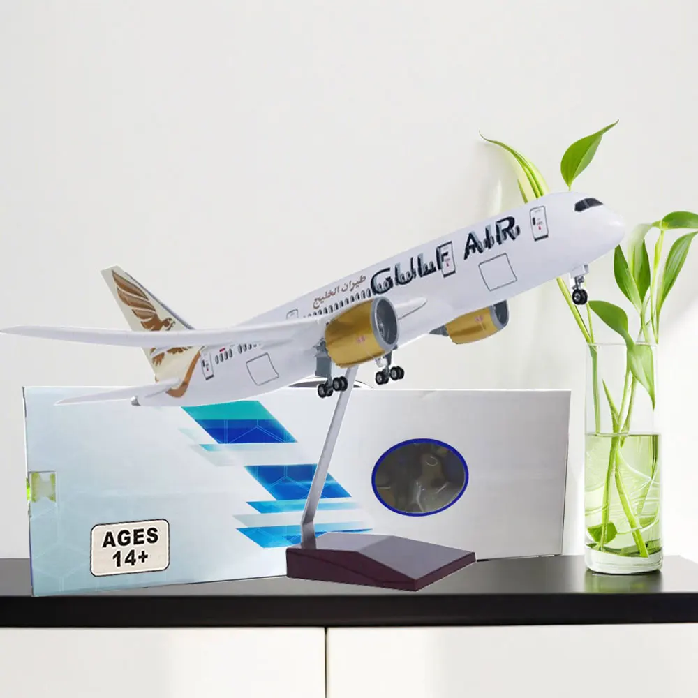 

Scale Model Airplane 47CM 787 Aircraft Model for Gulf Air B787 Diecast Aircraft Can Be Used As Decoration Or Gift Resin Metal Mo