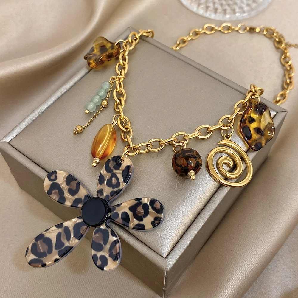 Greatera Leopardenmuster Unregelmäßige Blume Acryl Anhänger Halskette Nischendesign Mehrere Accessoires Dekoration Damenschmuck