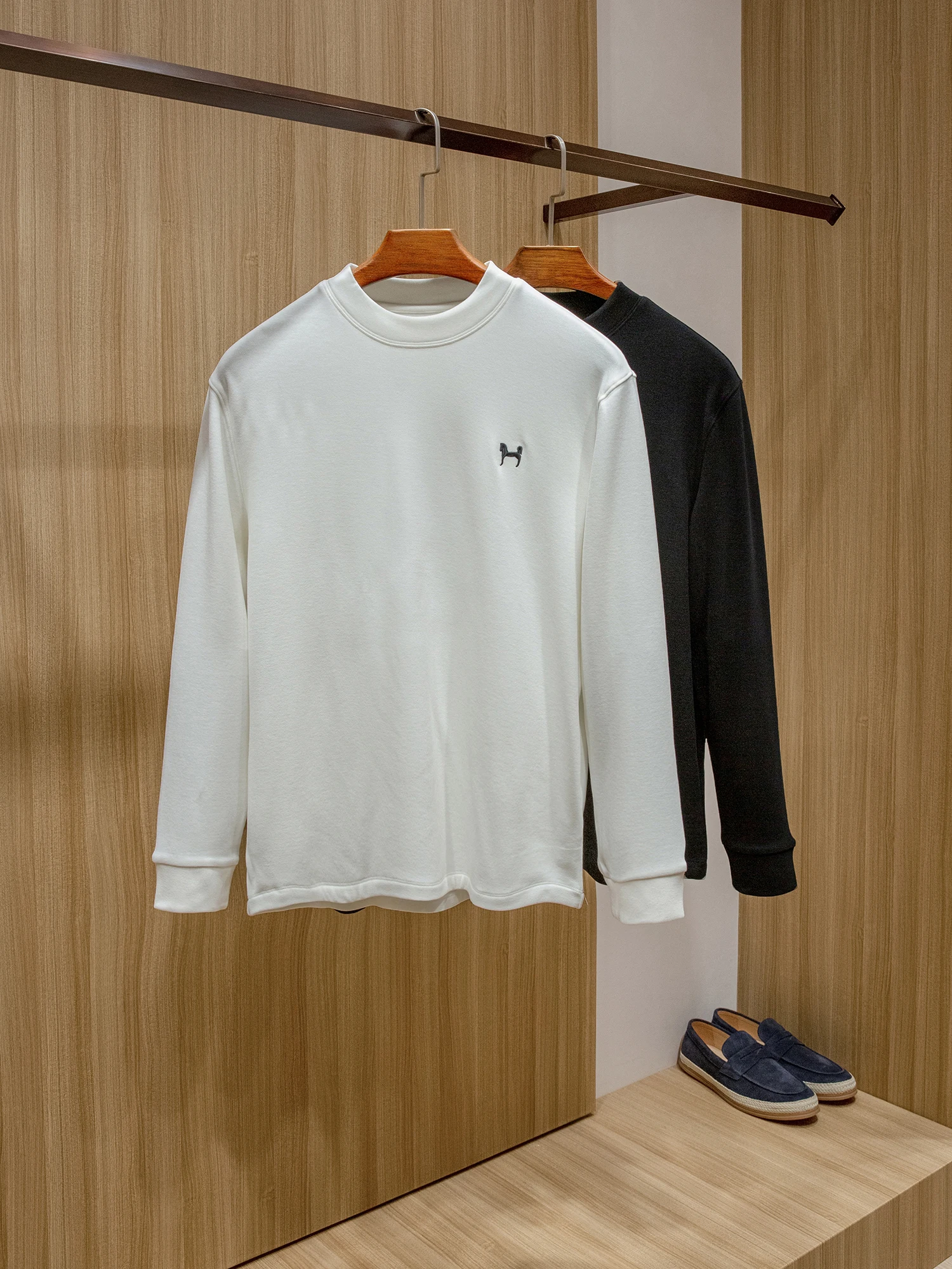 

Итальянская повседневная мужская футболка из шелково-шерстяной смеси, приятная к телу, с длинным рукавом, круглым вырезом, свободного кроя, базовая, модная, в городском стиле