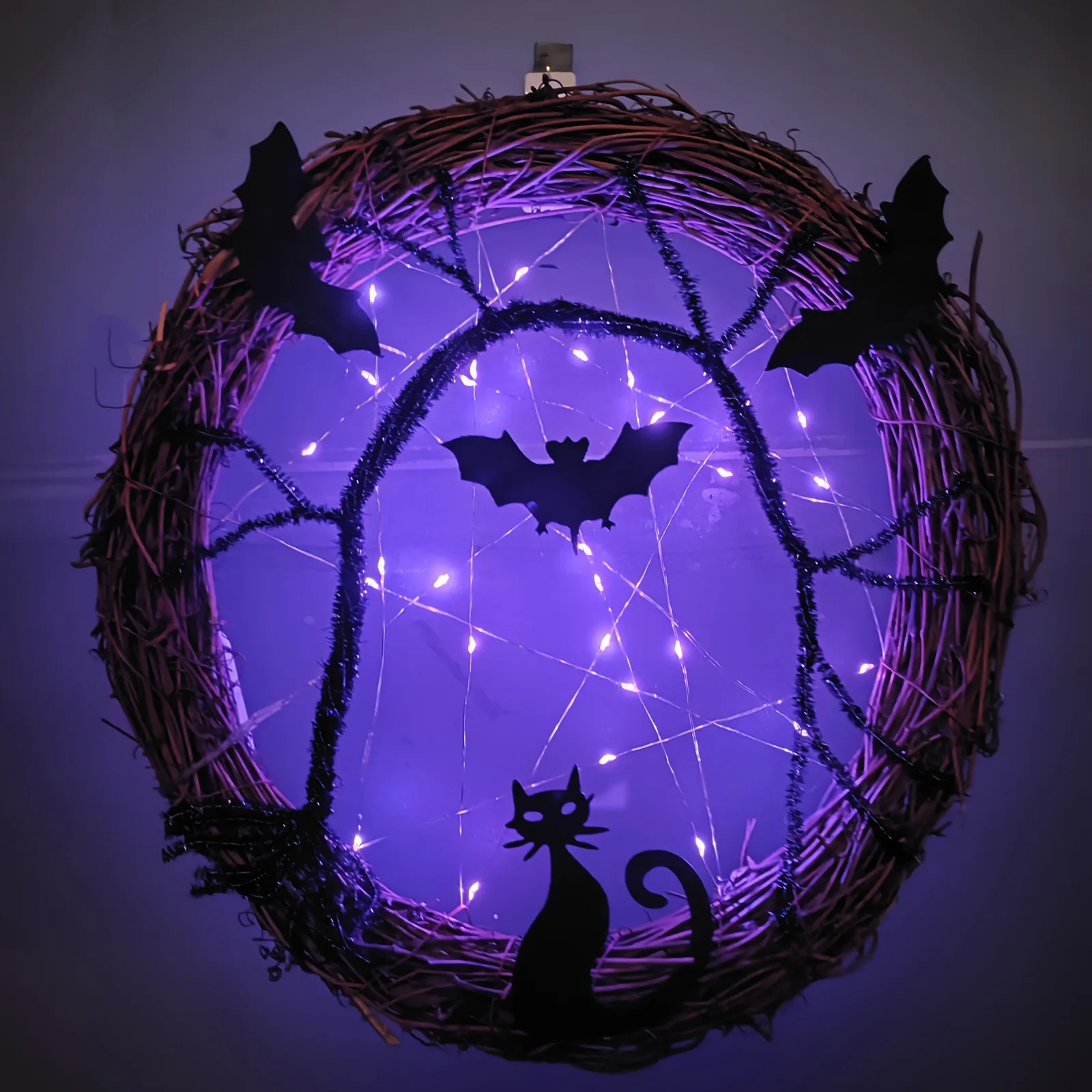 

Halloween New 2024 Decorative Luminous Wreath Bat and Cat Entrances Doors and Windows Home Decoration Accessories Pendant