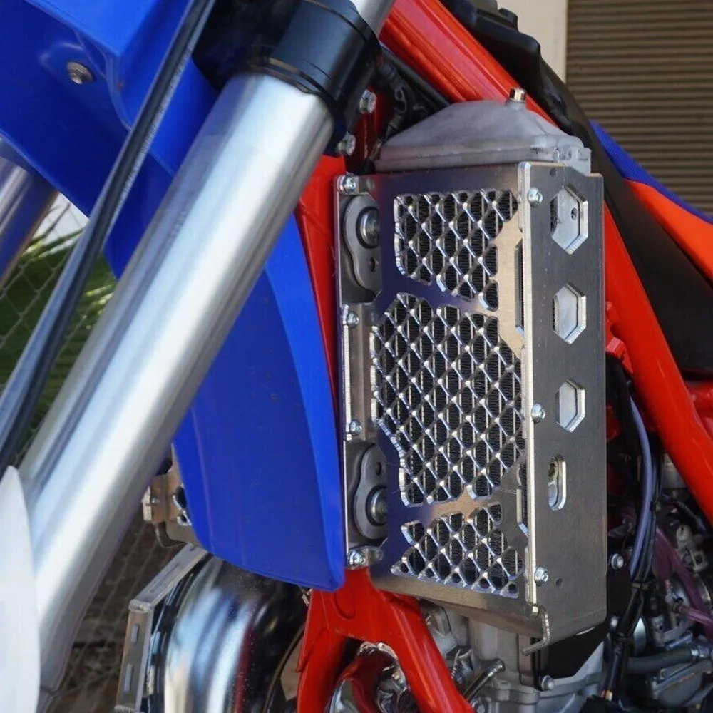 

For Beta Xtrainer 250/300 2T 2015--2022-2023-2024 Motorcycle Accessories Radiator Grille Guard Cover Protection Water tank guard