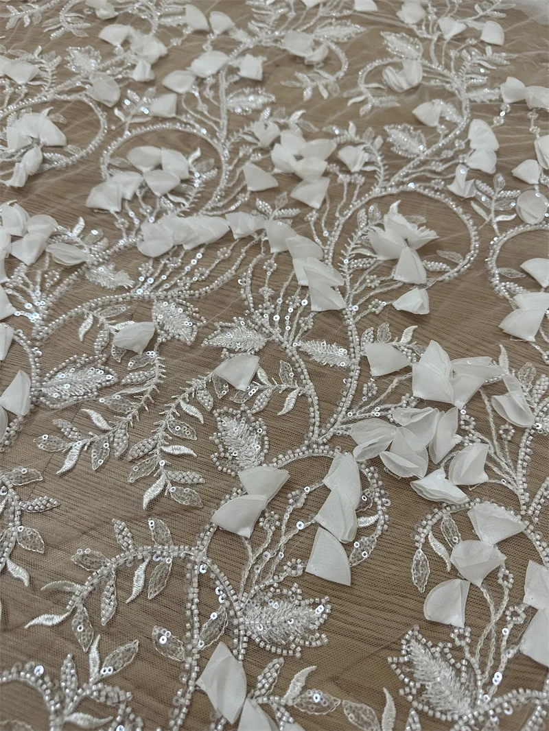 New Hot Width 130 CM 3D Unique Flower Bead Off White Hiqh Quality Wedding Gown Applique Lace Fabric