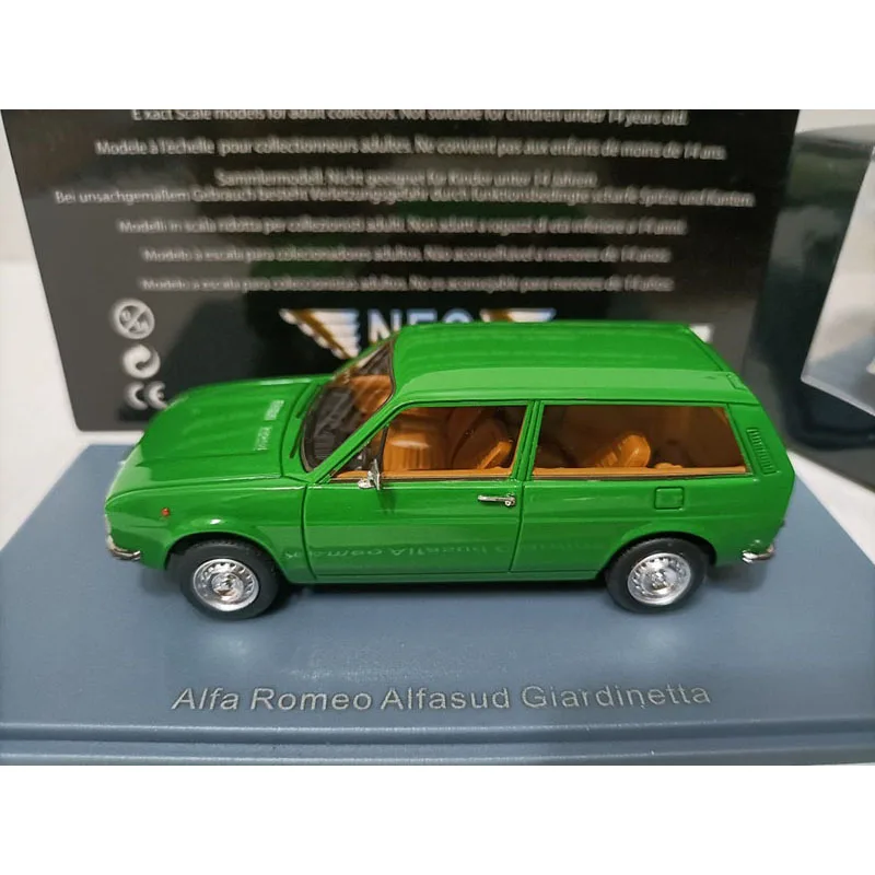 Neo 1:43 Scale Alfa Romeo Touring Resin Car Model Collection Ornaments