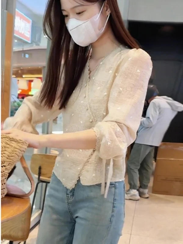 

Spring New Sle Women's irt Luxury Sensation Ele Youthful Versatile Beautiful Beige Faionable Top Quali Ladies' Bl...