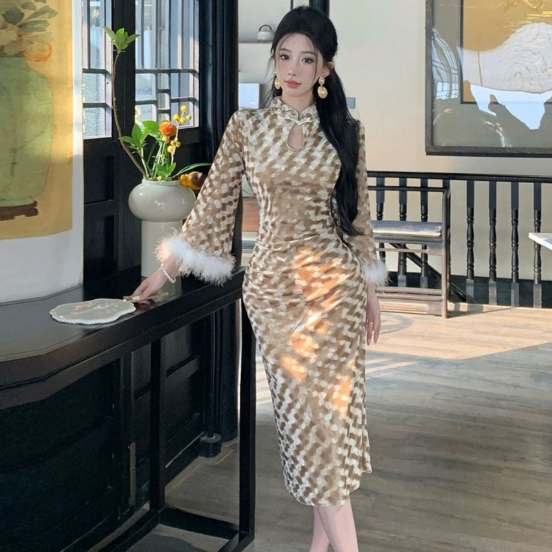 

2026 women Vintage long sleeved embroidered velvet waist cinched cheongsam jumpsuit long skirt