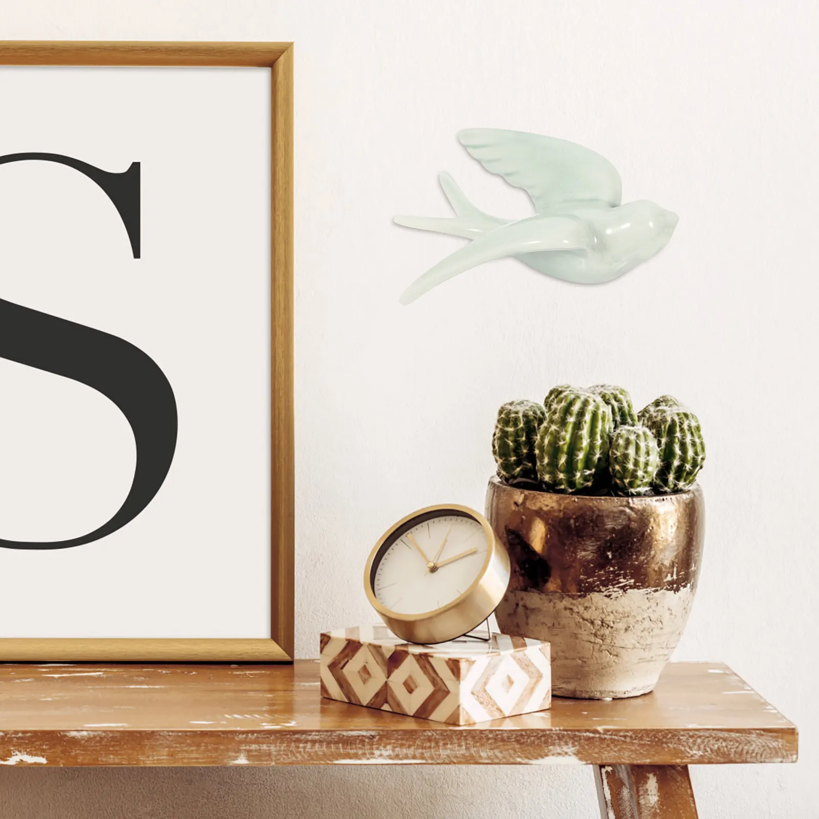 Wall Bird Statue Ceramic Bird Pendant for Indoor Outdoor Space Decoration Brighten Room with Unique Artistic Wall Ornament