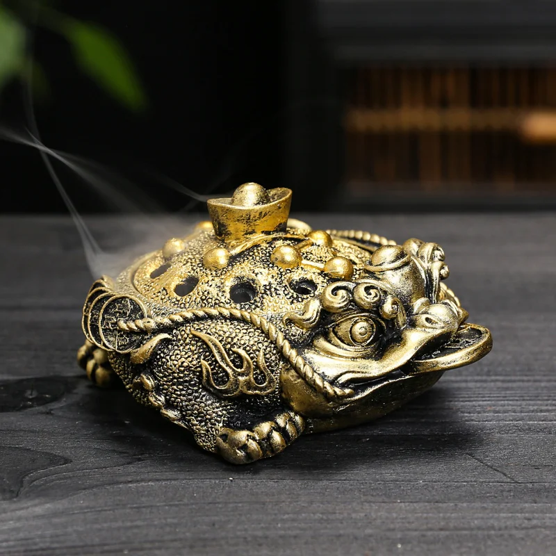 Ceramic Creative Incense Burner with Golden Toad Cover, Chinese Style Anti-Fly Ash, Home Decoration, Unique Trendy Tea Table for