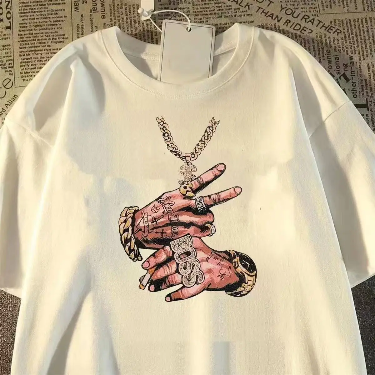100% Cotton European Summer T-shirt for Men and Women, Hip-hop Retro Necklace, Hand Gesture Print, Trendy Top