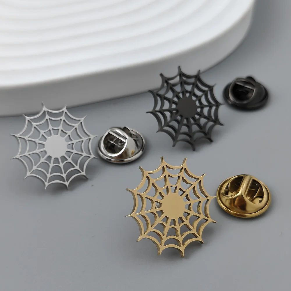 New spider web lapel pin, fashionable stainless steel badge, retro style brooch suit accessories, suitable for party wear