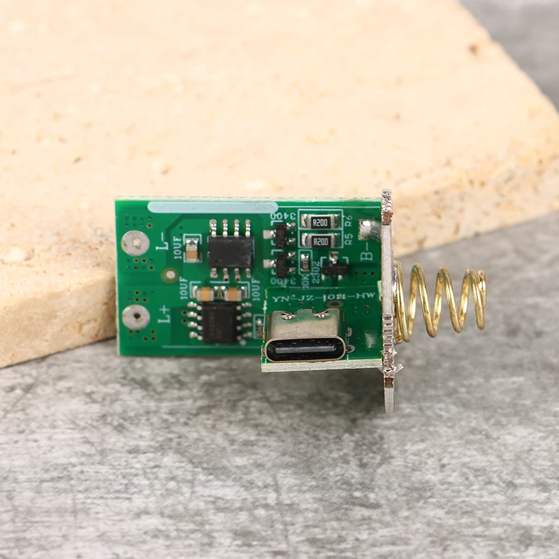 Печатная плата переключателя деталей фонарика 3,7 В Type-C Порт зарядки Micro USB Светодиодная плата управления с защитой от заряда