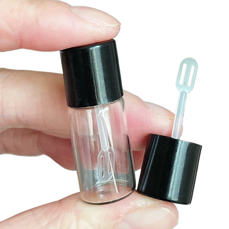 1/2/5Pcs Refillable Bottles Liquid Foundation 4ml Subpackage Travel Empty Bottle Mini Digging Spoon Cosmetics Tools