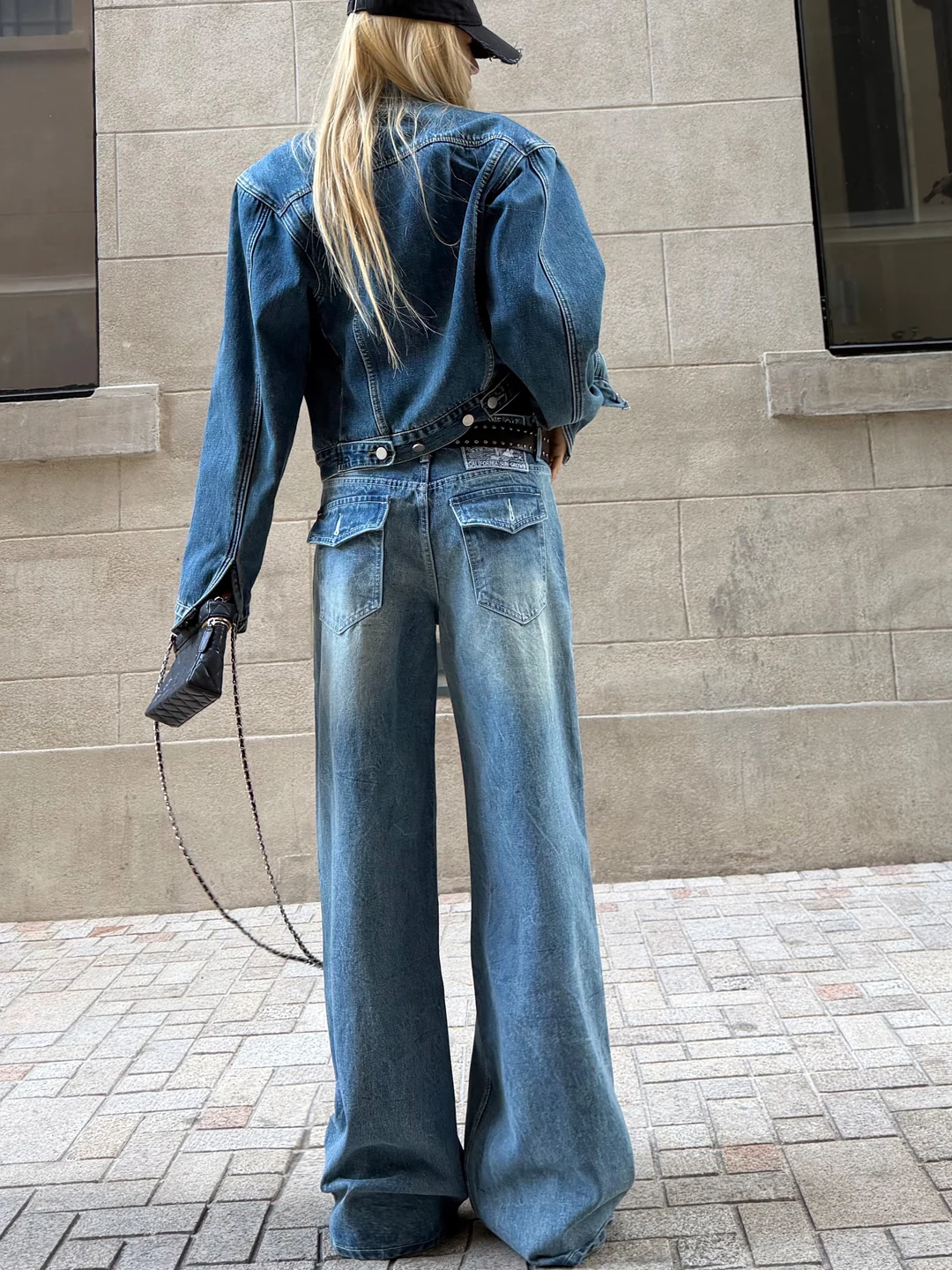 

Американские винтажные джинсы с эффектом потертости, широкие брюки для женщин, новинка ранней весны 2026, прямые, стройнящие, повседневные, свободные, в пол