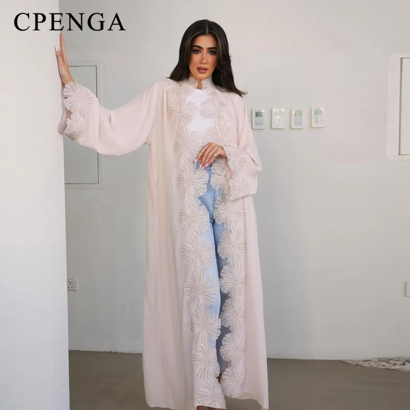 

Элегантный Ближневосточный мускулистский женский скромный кардиган Ид Дубай Цветочное платье Абая Исламский дорожный наряд Турецкий розовый кафтан Халат