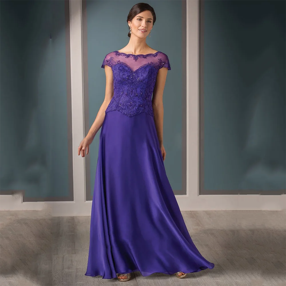

Luxury Boat Collar Short Sleeves Mother Party Dresses Customized Purple Chiffon A-line Floor Length Mother of The Bride Gowns