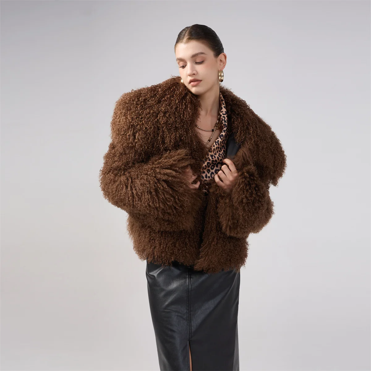 أعلى جودة السيدات معطف الفرو المنغولي الحقيقي قبول مخصص جعل سترة خروف التبت الكثير من الألوان