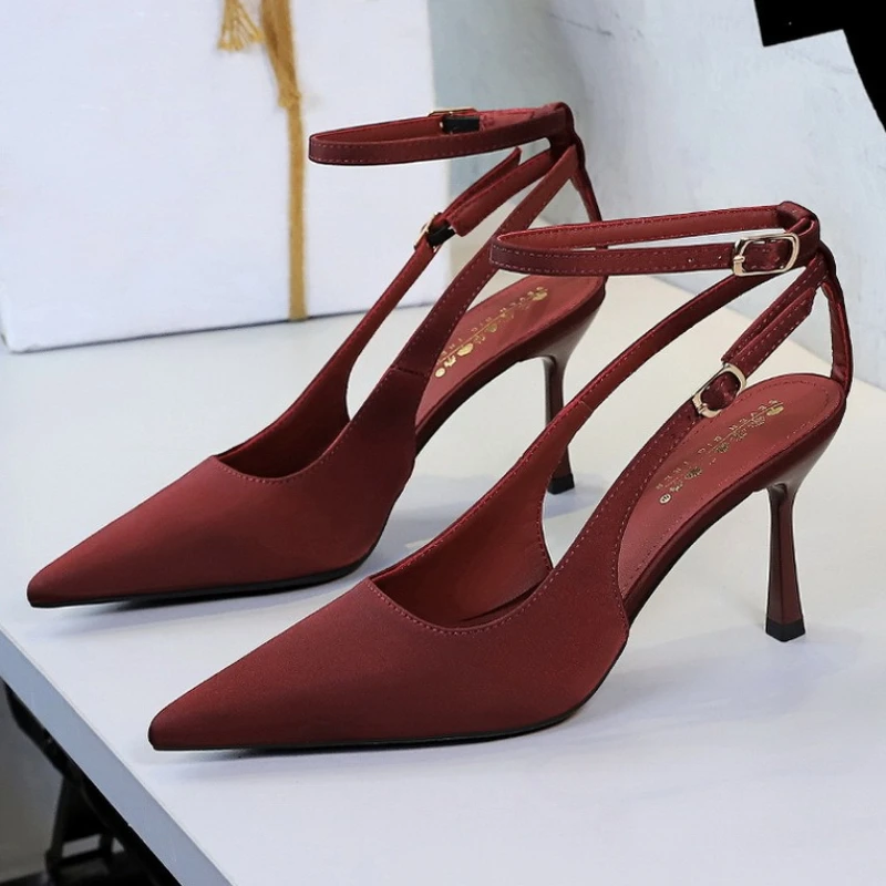 Sexy Pointed Toe Suede High-heels for Ladies Fashion Ankle Strap Buckle Designer High-heeled Sandals Luxury Party Dress Pump