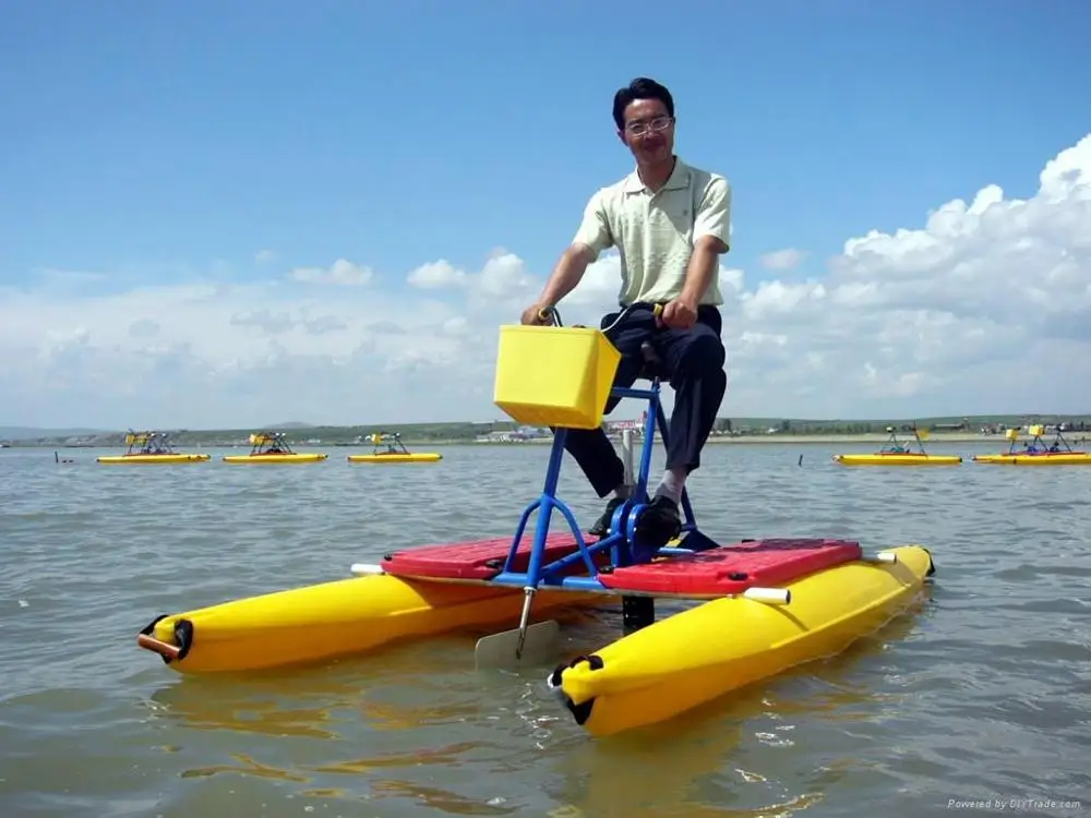 Outdoor Water Play Sports Equipment Floating Water Bike Pedal Boats for Sale