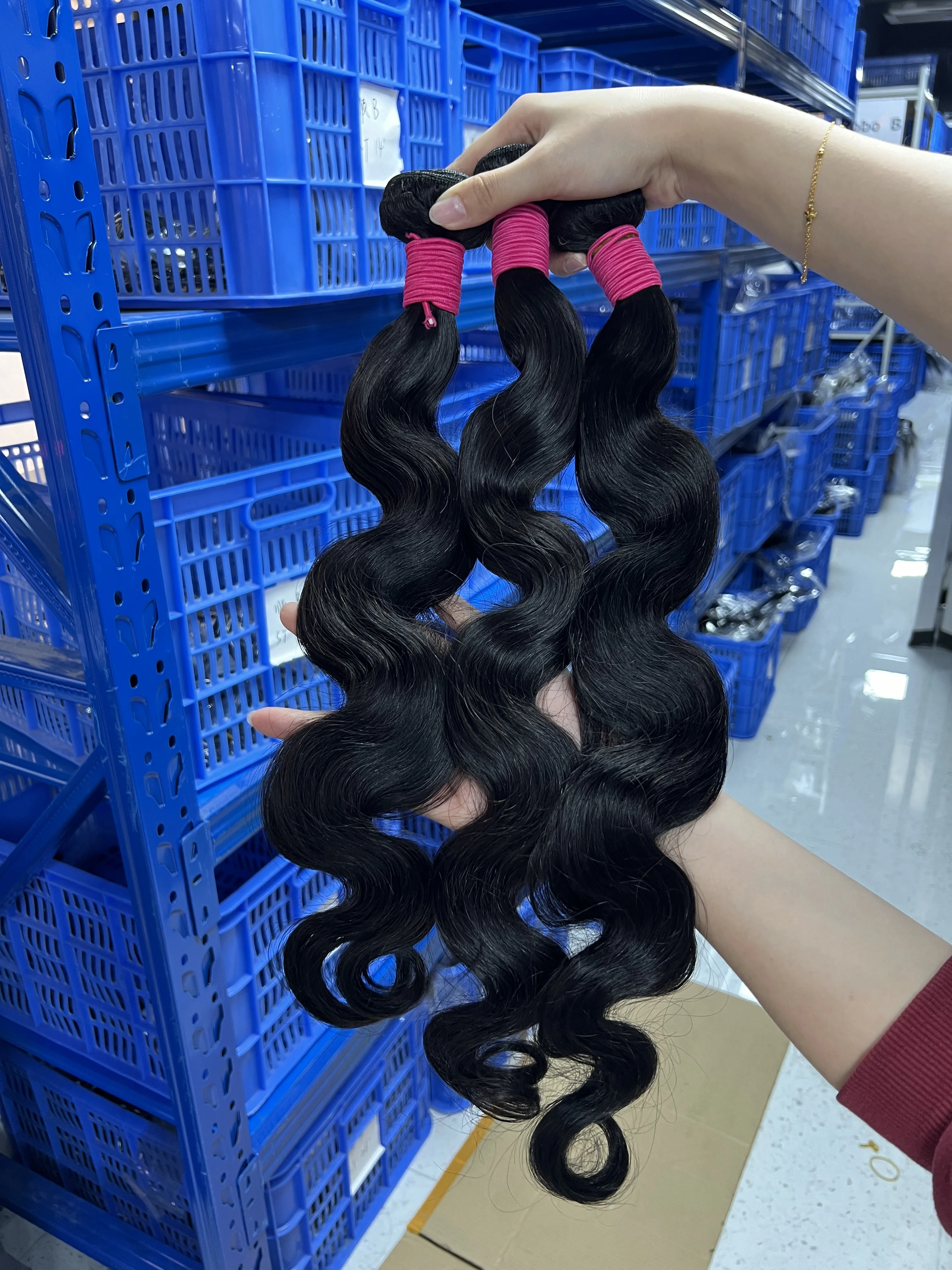 خصلات شعر مموج برازيلي ، شعر ريمي ، خصلات مموجة ، أسود طبيعي ، 14-30 "، 1 ، 3 ، 4 وصلات