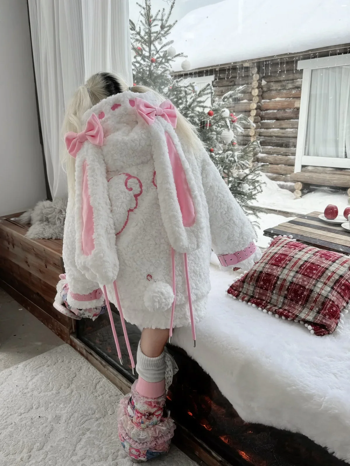 Sottocultura giapponese 2D Sweet Girl Y2k Cappotti invernali Simpatico fiocco per orecchie di coniglio con cappuccio Ricamo addensato caldo peluche Giacche lunghe da donna