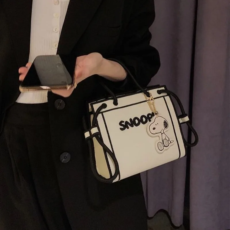 

Summer Versatile Snoopy Trendy Handbag for Girls Anime Peripherals Cute Print Open Top Ladies Shopping Backpack Canvas Bag Gift