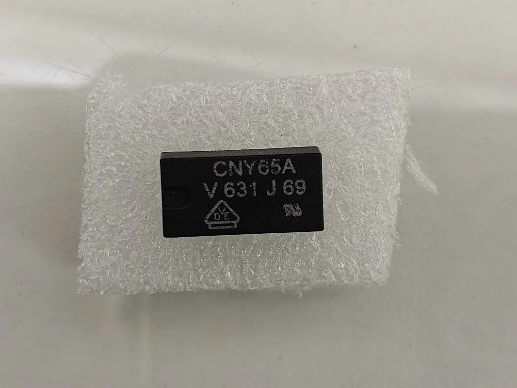 CNY65A,Isolators Optoisolators Transistor, Photovoltaic Output Optoisolators,Output 8200Vrms 1 Channel 4-DIP