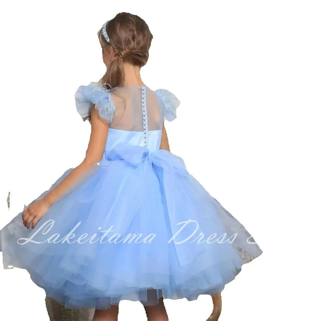 Abito da ragazza di fiore elegante in tulle per abito da ballo da prima comunione per bambini con applicazioni di piume gonfie al ginocchio