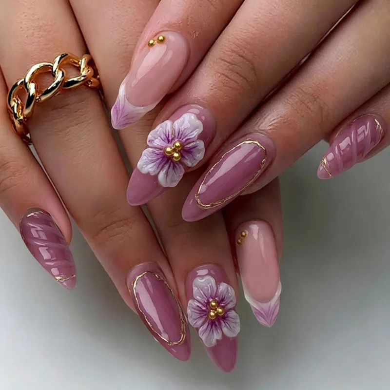 24Pcs Gilded Pink Full Strawberry Pattern Nails Press on Star with Diamond Pearl Decor False Nails Set Almond Ins Girl Fake Nail