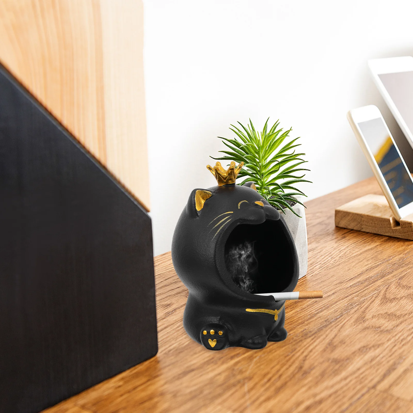 

Cigarette Ashtray Storage Adornment Ceramic Dining Room Table Decor Cat Shape Decoration