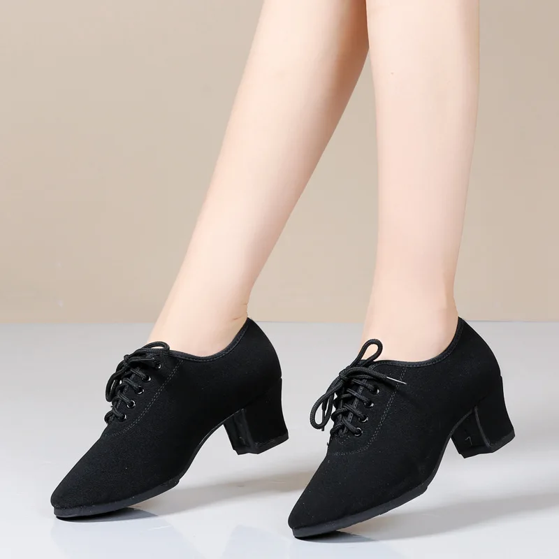 Women Dance Shoes Black Teacher Shoes Soft sole Square Heel Latin Training Shoes Ballet Dance Shoes Jazz Ballroom Sneakers Girls