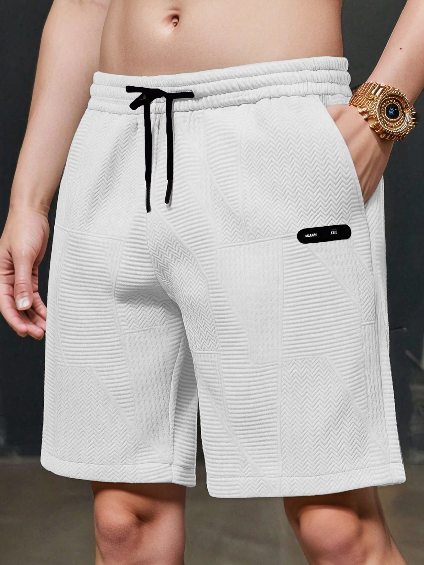

New Summer Casual Sports Shorts: Soft and comfortable, featuring a simple yet sophisticated solid-color design. Ideal for outdoo