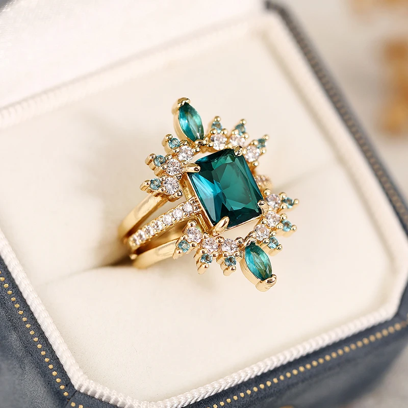Huitan Geometric Design Women 2Pcs/Set Ring Noble Wedding Engagement Aesthetic Accessories Inlaid Green Shiny CZ Lady Jewelry