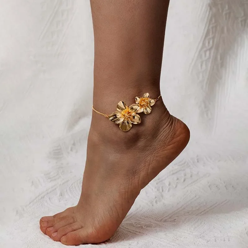 

Модные золотые цветочные ножные браслеты для женщин, винтажная металлическая цепочка из змеиной кости, регулируемая цепочка для ног, вечерние ювелирные аксессуары