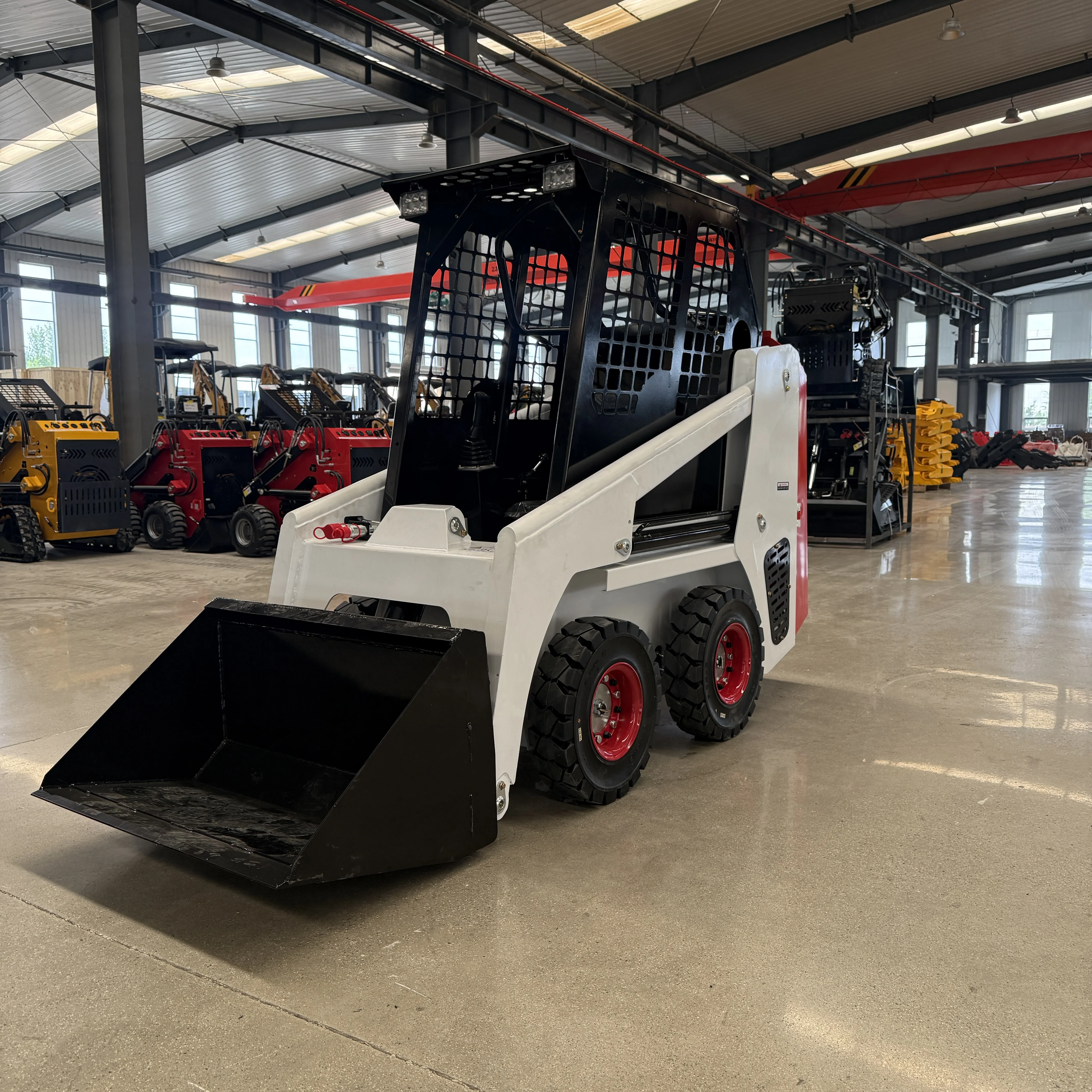 Skid Steer Loader for Family Garden Farm Use - Multi-Functional Compact Utility Vehicle for Agricultural And Lawn Care