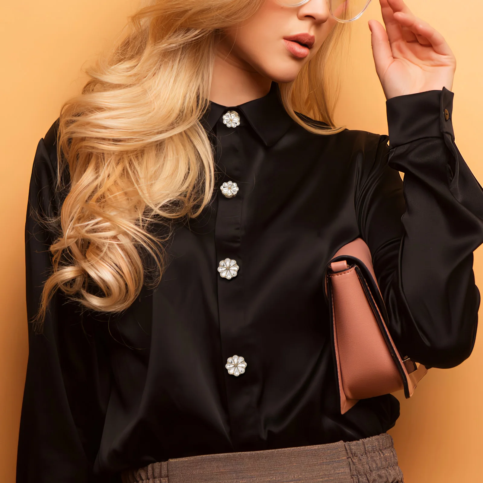 

2pcs Flower Cufflinks For Women Rhinestone Crystal Shirt Button Covers Alloy Flower-Shaped Cuff Links Decorative French Jacket