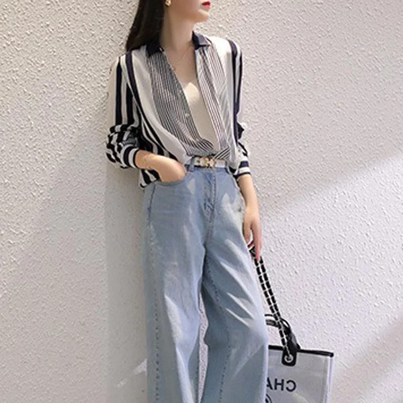 Korean Style Chic Striped Print Office Lady Button Up Shirts 2023 Spring Casual Commute Long Sleeve Loose Tops Blouses for Women