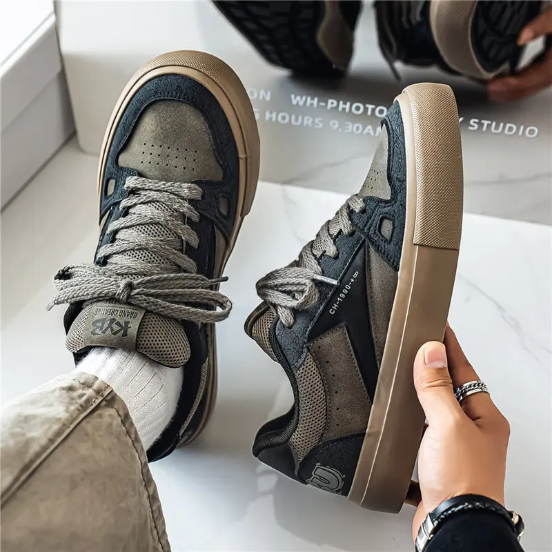 Retro Men's Sports Casual Shoes Thick Bottom Student Style Trendy All-Match Fall 2026 New Model Board Shoes Rubber Sole