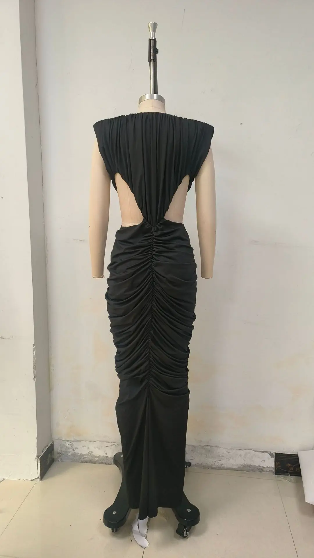Sexy Black Deep V Neck Hollow Out Folds Maxi Dress Sleeveless Draped Dresses Bodycon Evening Dress Formal Party Club Outfit view 6