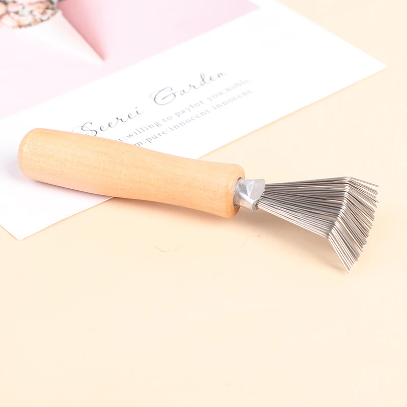 NEW 1Pcs Wooden Comb Cleaner Cleaning Hair Brush Comb Cleaner Handle Embeded Tool