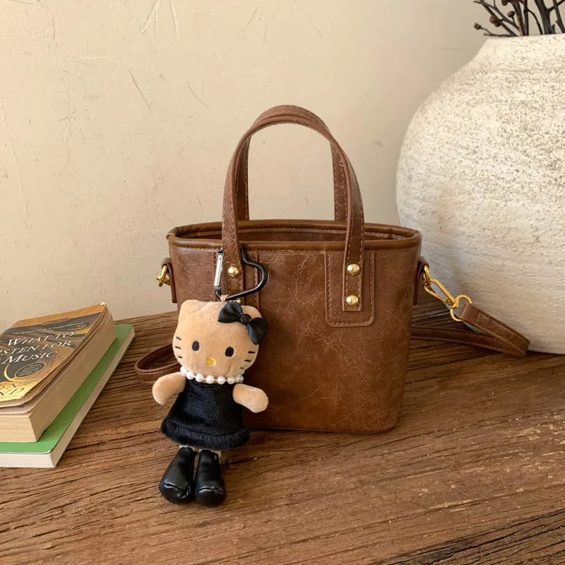 

2025 Women's Leather Basket Bag, Elegant Small Crossbody Purse, Luxury Niche Tote for Work, Chic Shoulder Bag