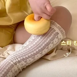 Dziewczęce koronkowe podkolanówki dziecięce w stylu królewskim słodkie skarpetki księżniczki dla malucha urocze urocze kwiaty japońskie skarpetki Lolita