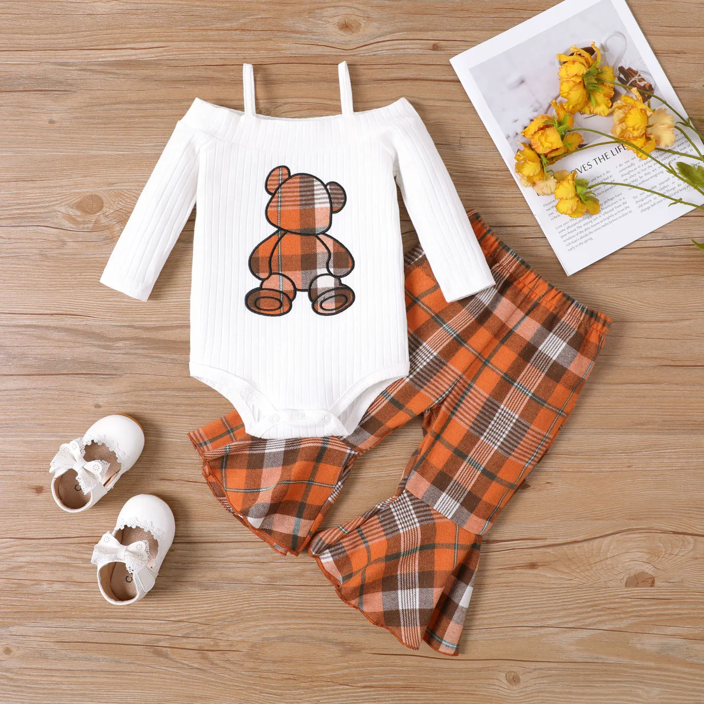 

PatPat 2pcs Baby Girl Bear Graphic Long-sleeve Off-Shoulder Onesies and Plaid Flared Pants Set