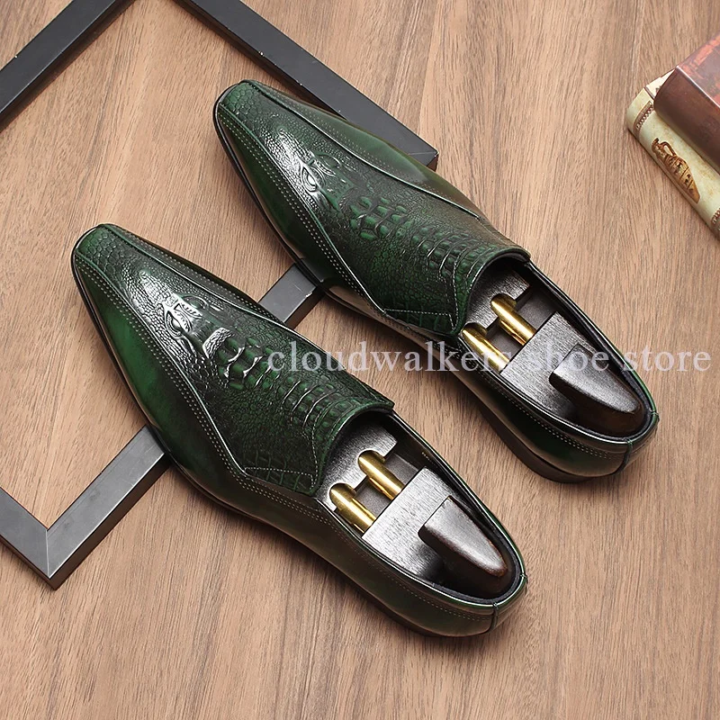 Autumn British Style Pleated Texture Leather Shoes Glossy Small Pointed Toe Slip On Business Suit Shoes Elite Men's Office Shoes