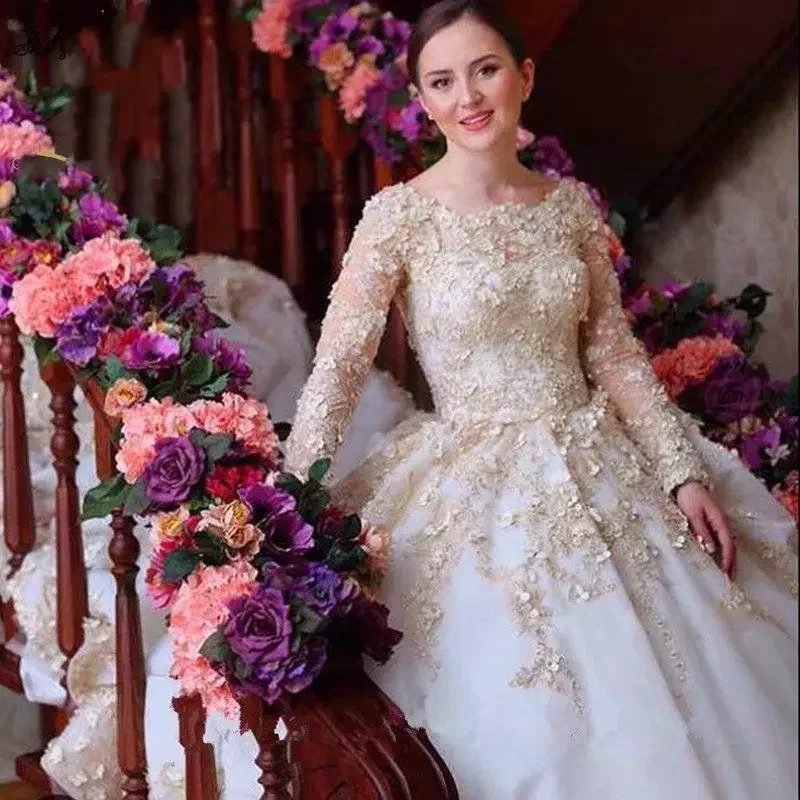 

Customized Charming 3 D Floral Lace Wedding Dresses Cathedral Train Illsion Long Sleeves Robe De Mariage Bridal Gowns 2023