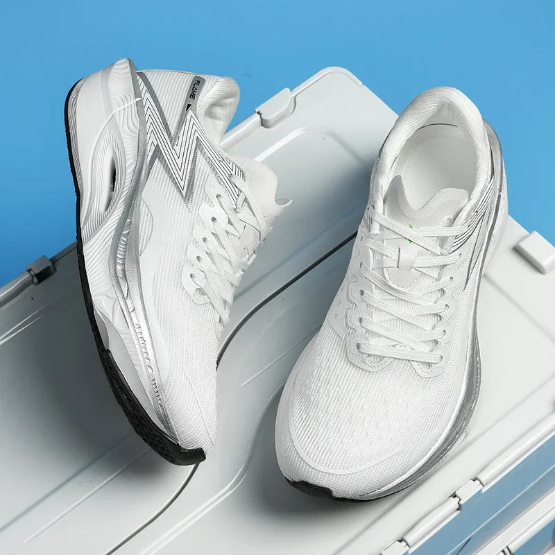 Bestselling 2024 Men Lightweight Running Sneakers High Quality New Tennis Trainers Durable Shock Absorbing Walking Casual Shoes image 4