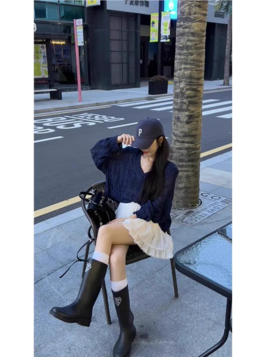 التخسيس تصميم تحسس الجوف خارج ضوء محبوك سترة المرأة Sle أوائل الربيع Faion رقيقة جوفاء تريكو الأعلى