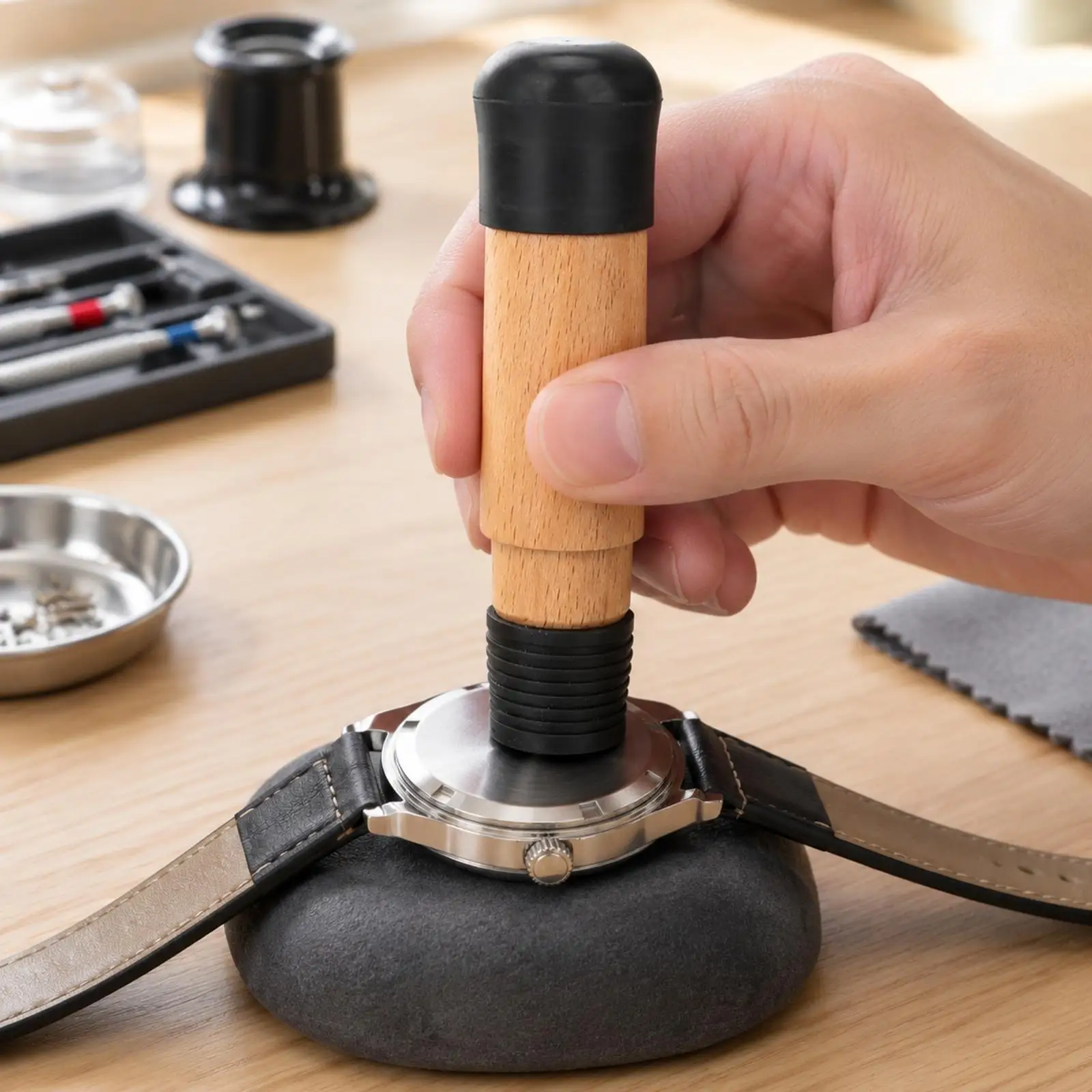 Suction Watch Case Opener Ribbed Grip Watch Case Opener with Wood Handle for Hobbyists, Repair Benches