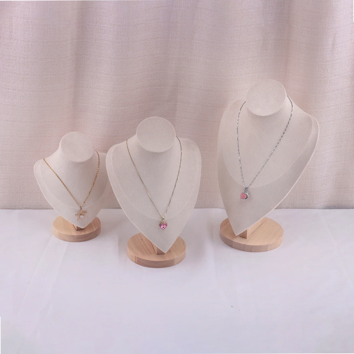 المخملية صورة قلادة عرض قلادة المنظم مجوهرات عرض موقف مجوهرات المعرضة تمثال نصفي قلادة قلادة نافذة العرض