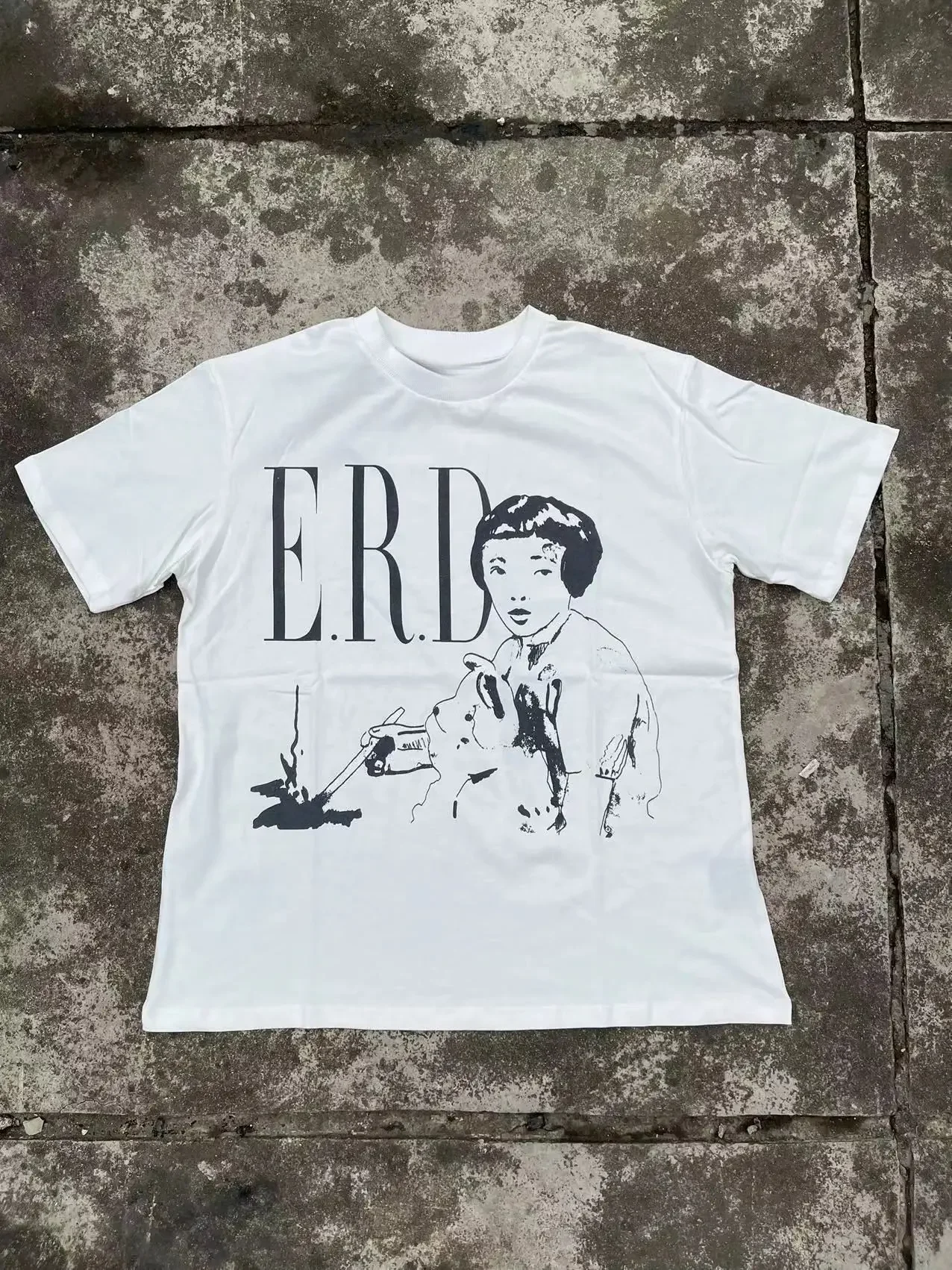 

2025Women 's ERD T-shirt Melancholy Rich Second Generation Retro Women Matching Short Sleeves Printed Abstract Short Sleeves Tee